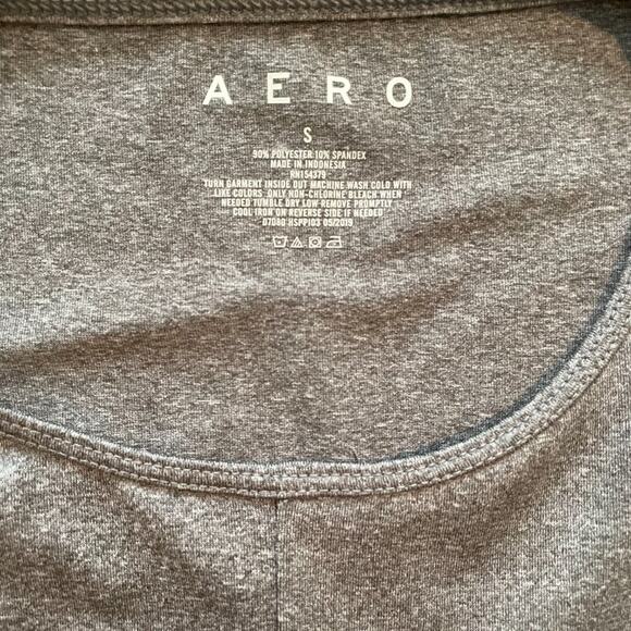 Aero Athletic Gym Crop Top - Picture 4 of 4